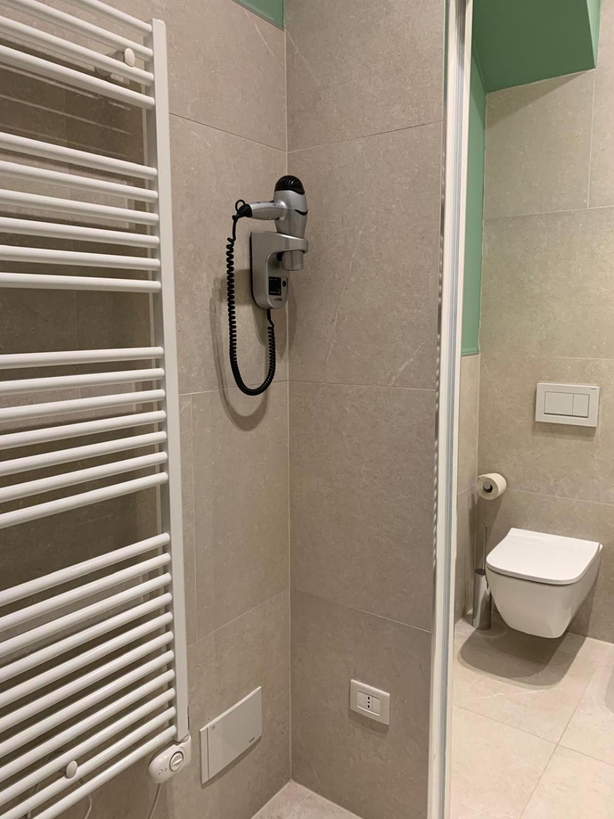 Palazzo 7 *